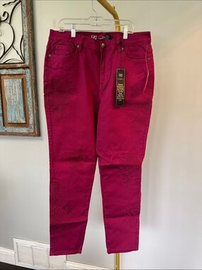 DG2 by Diane Gilman Magenta Embroidered Ankle Jeans NWT 12